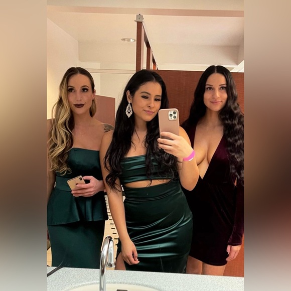 Vera Wang David's bridal gown - Picture 3 of 3